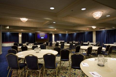 Hotel Drury Plaza At The Arch 3*