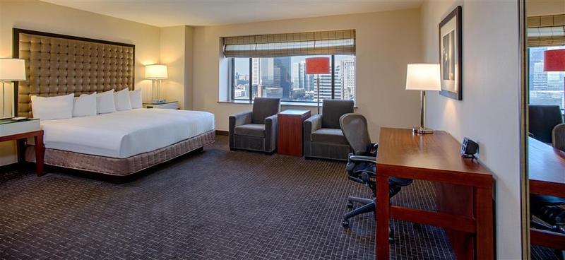 Drury Plaza At The Arch Hotel 3*