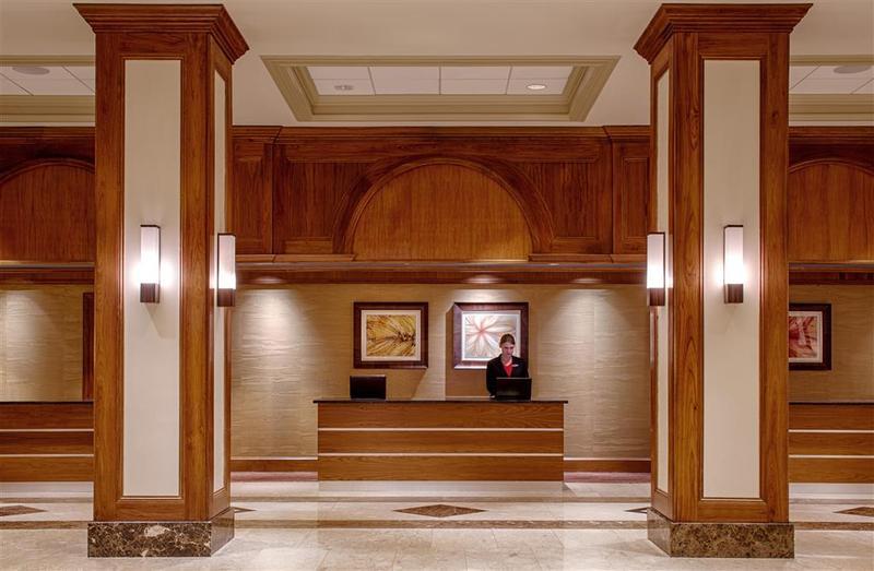Hotel Drury Plaza At The Arch 3*