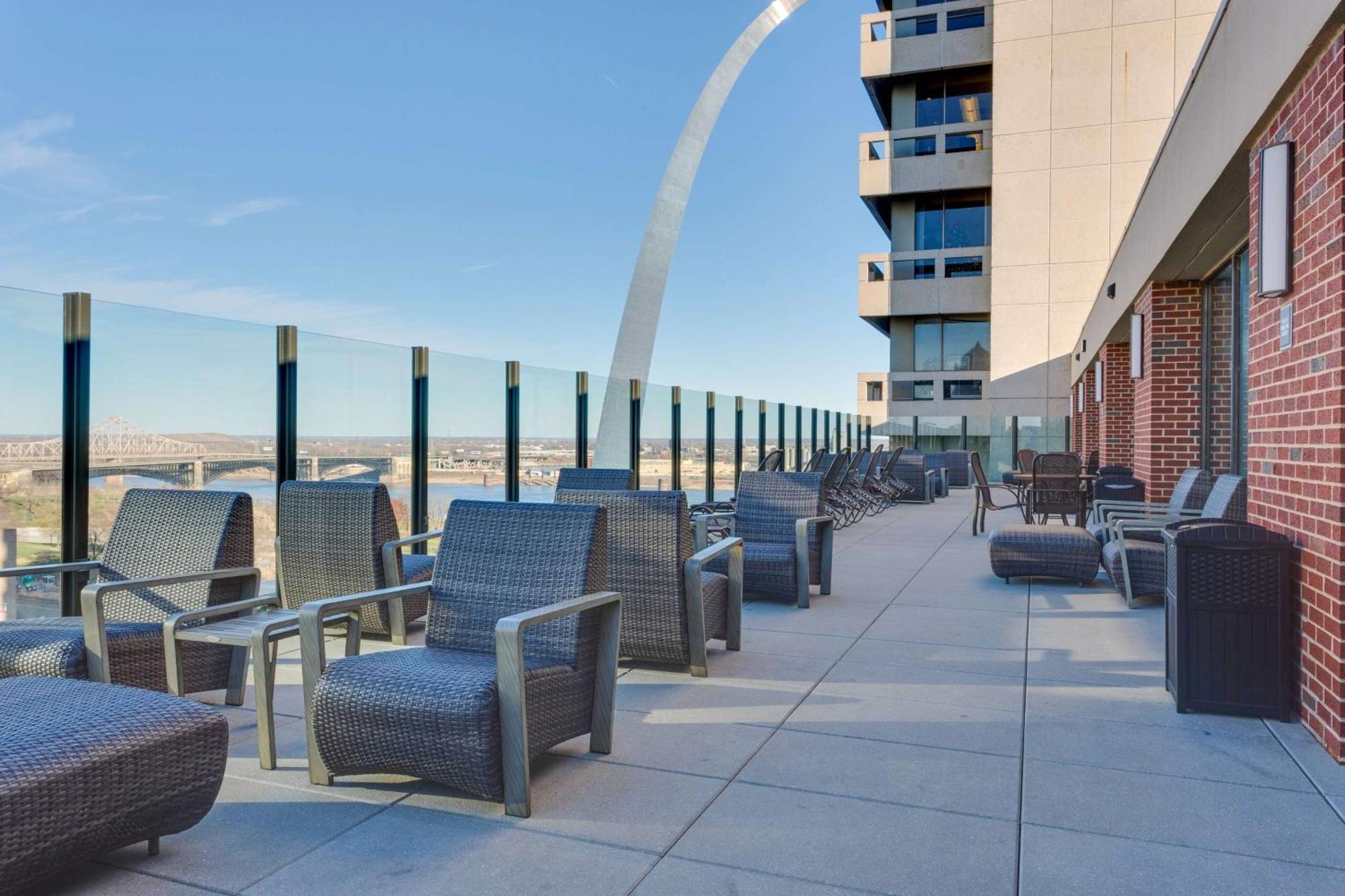 Drury Plaza At The Arch Hotel 3*